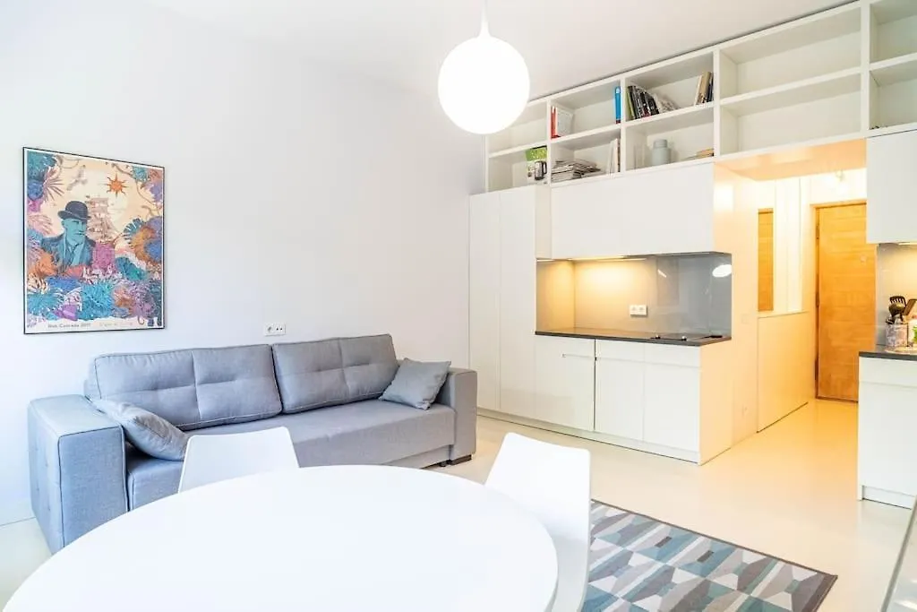 Rozana, Stary Mokotow Apartment Warsaw